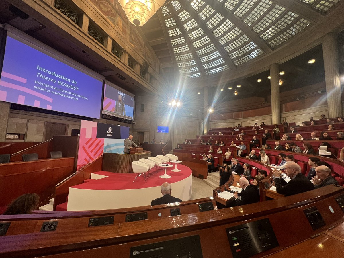 Au <a href="/lecese/">CESE</a> ce matin pour l’important rdv « Climat, comment financer la transition ? » Une urgence à agir sans décorréler l’objectif technique des moyens de le financer (réellement). <a href="/JGrimlt/">Julia Grimault</a> <a href="/ThierryBeaudet/">Thierry Beaudet</a> <a href="/nicolashazard/">Nicolas Hazard</a> <a href="/inco_group/">INCO</a>