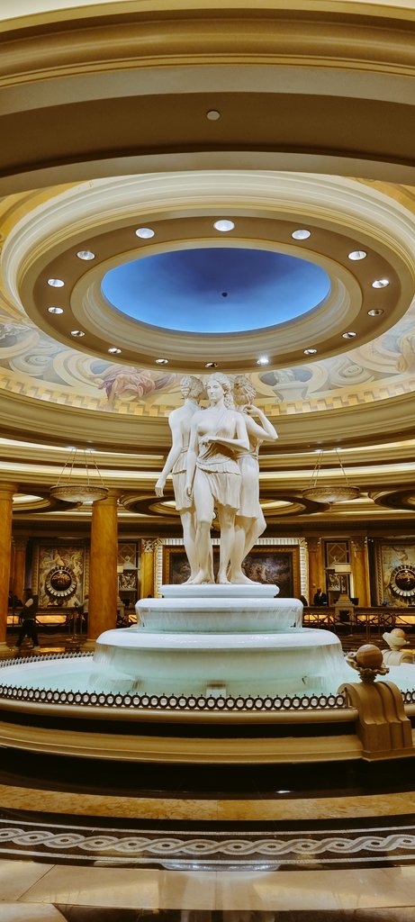 VEGAS BABY WITH @_ABBYLL✨️🎰