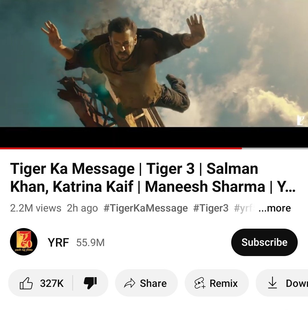 #PathaanTeaser :- 2.5m views and 412k likes in 2 hours that too without premier.

#Tiger3Teaser / #TigerKaMessage :- 2.2m views and 327k likes with premier 

#ShahRukhKhan𓃵 🔥