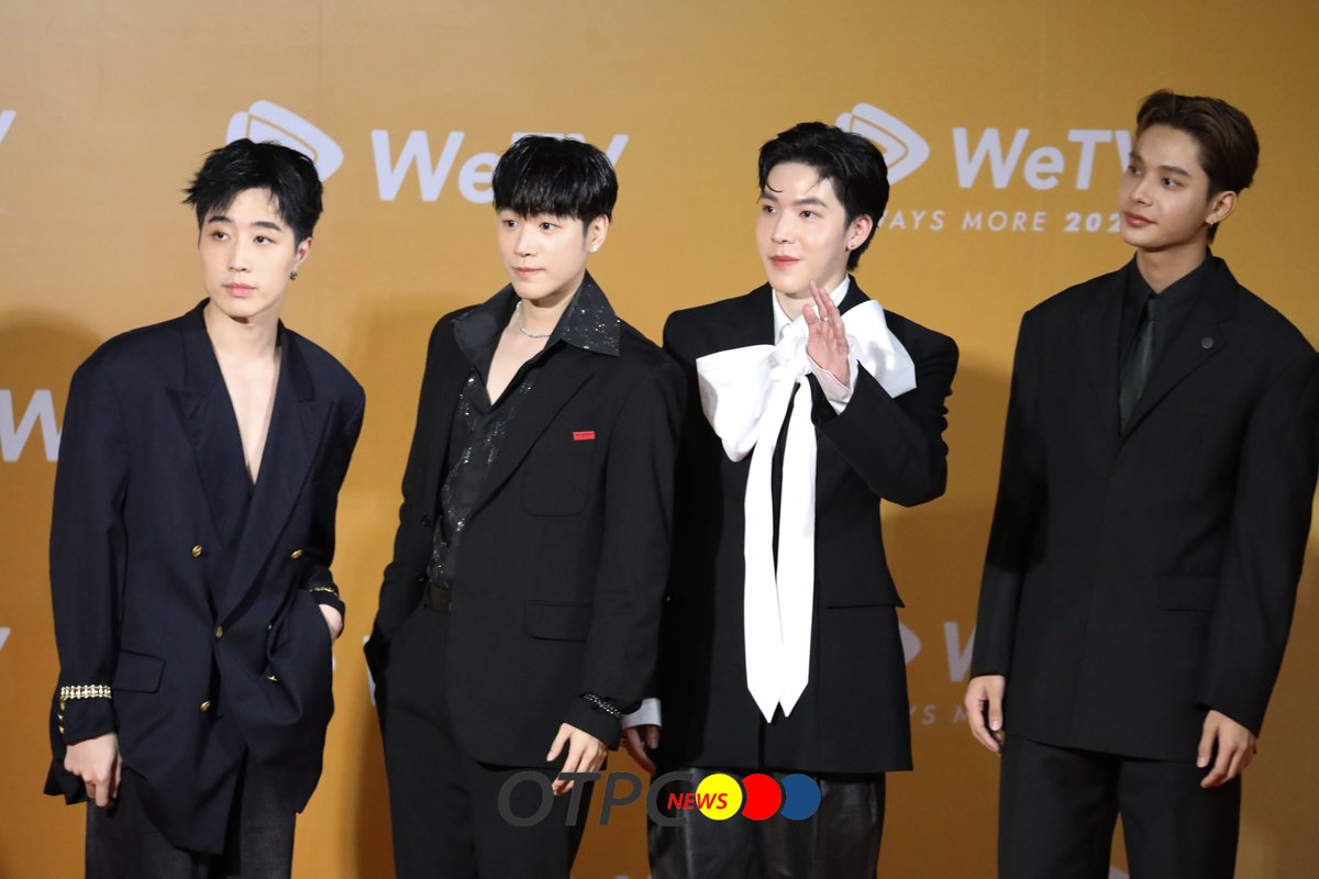 otpcnews's tweet photo. "เบส วิธวินท์"-"เซ้ง วิชัย"-"โนเกีย ชินวัตร"-"เจ้านาย จิรภัส"  ร่วมเดิน​ Orange Carpet ในงานแถลงข่าว​ "WeTV ALWAYS MORE 2024" งานประกาศไลน์อัปคอนเทนต์ ประจำปี 2024 ตอกย้ำความเป็นผู้นำแพลตฟอร์มวิดีโอสตรีมมิงแห่งเอเชีย

#BestVittawin #Seng_wichai 
#NokiaChinnawat  #JaonineJiraphat
#WeTVAlwaysMore2024 #WeTVth