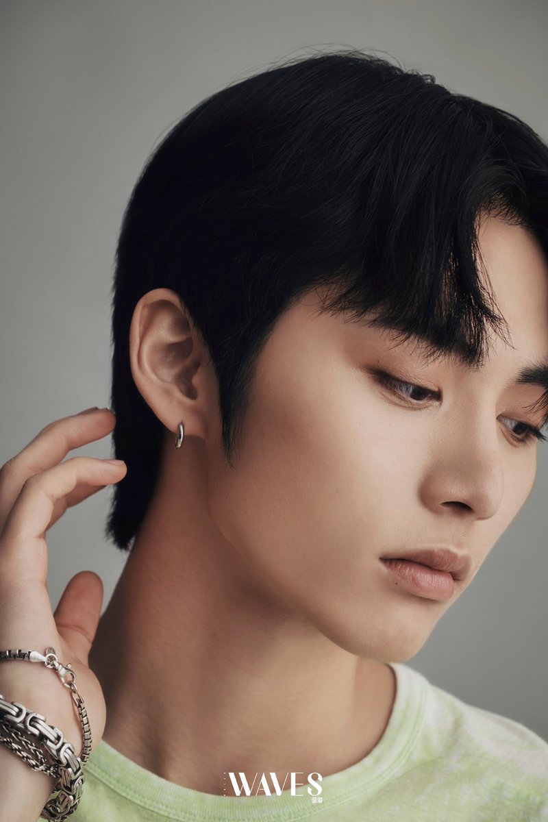 boynextdoortwt's tweet photo. #BOYNEXTDOOR Taesan for Waves Magazine https://t.co/A69d1VpU4T