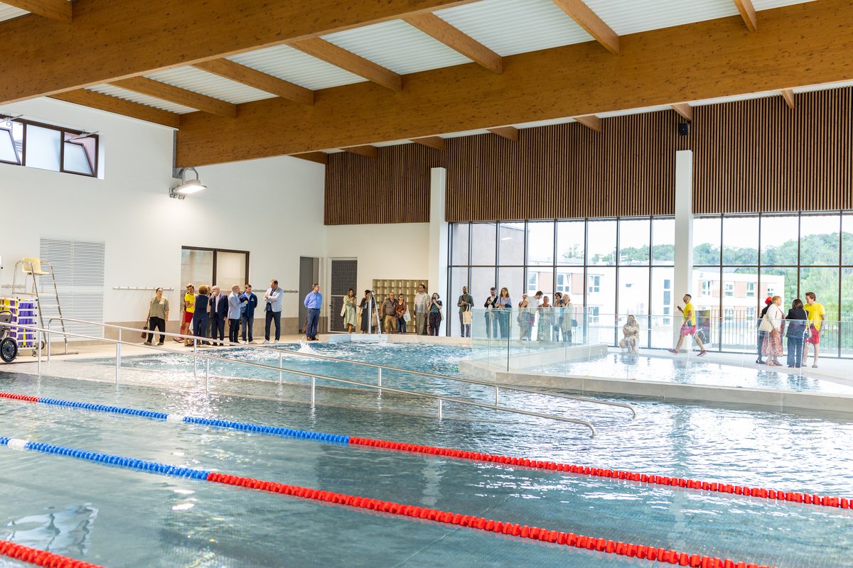 Handiroom tweet media