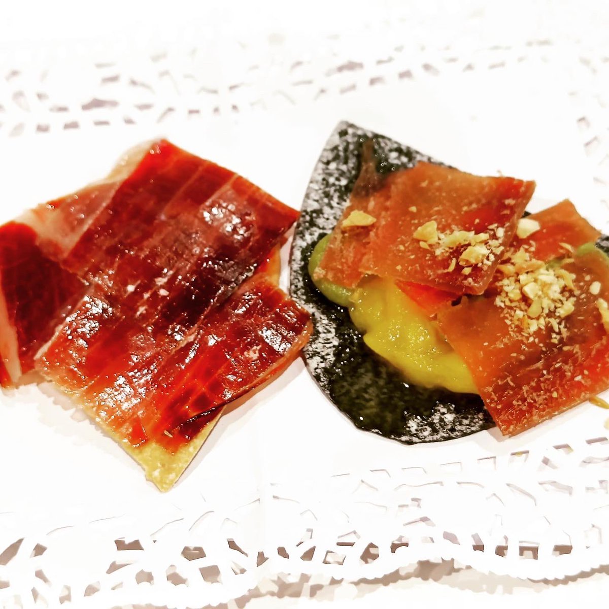 Gran experiencia ayer en <a href="/autenticafest/">Auténtica Premium Food</a> con algunos de nuestros clientes y con <a href="/PanaderiaObando/">Panaderia Obando</a> en una de sus degustaciones. Con mi equipo de <a href="/MarujaLimon_/">Agencia Maruja Limón</a> 

#Autentica #Marketing #Marketing #Publicidad #MarujaLimon #KitDigital #AgenteDigitalizador <a href="/fibesevilla/">Fibes Sevilla</a>