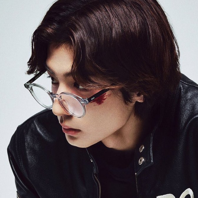 leehancokr's tweet photo. good boy                               gone bad https://t.co/ilsB3sGXtd