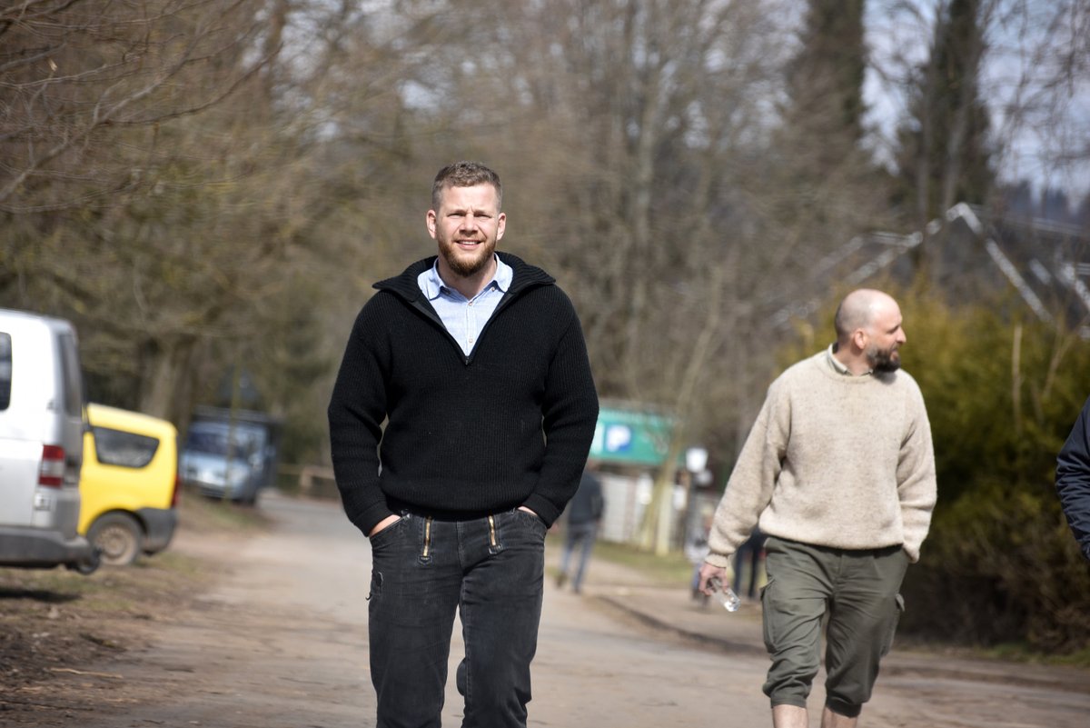 Exif-Recherche tweet media