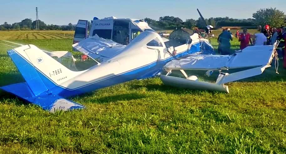 ivancp25's tweet photo. #AccidenteAéreo de un #Tecnam #P2002 Sierra privado, que se ha estrellado en las inmediaciones Sant’Antonio di Castellamonte, #Turin, #Italia 🇮🇹. Ambos ocupantes han resultado heridos y la aeronave sufrió daños bastante importantes. 24-09-23 https://t.co/uuVSjGI7Pk