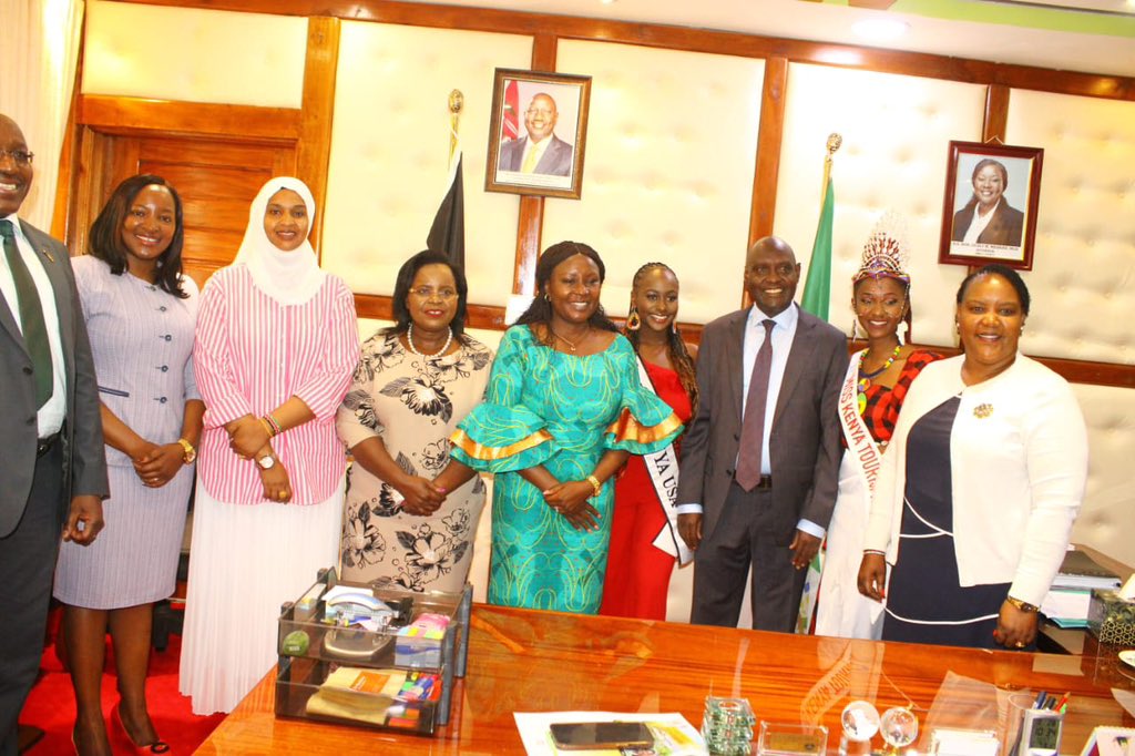 peninah_malonza's tweet photo. I was accompanied by my colleague Cabinet Secretary @WaziriBore , PS Teresia Mbaika, John Ololtuaa PS Tourism, PS @UmmiMBashir , among other senior officials from the @Min_TourismKE
#TembeaEmbu #TembeaKenya #Tourism #WorldTourismDay2023 https://t.co/Lw4UXoirVq
