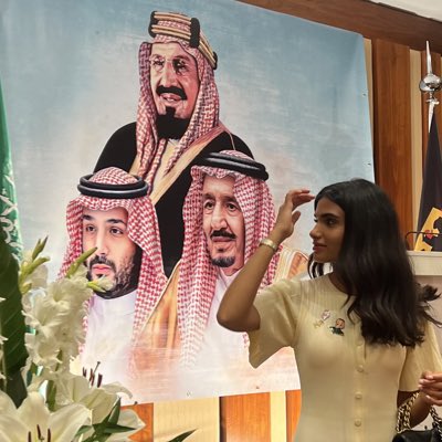 d_ran55's tweet photo. #NewProfilePic افخم صور صورتها 🇸🇦🤍 https://t.co/KeeFUE7nle