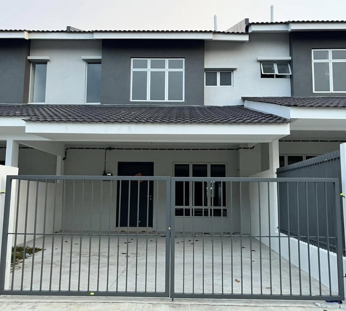 HidayahZainal16's tweet photo. Rumah sewa untuk siswa or siswi @  UITM Seremban still available. 
PM for details #uitmseremban #seremban #mambau #rumahsewaseremban #rumahsewa https://t.co/1cROEXZHgh