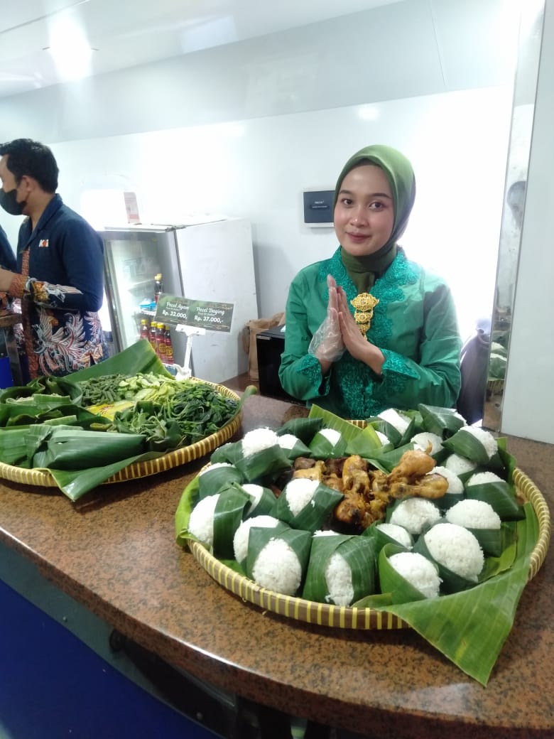 thebestofwin's tweet photo. Menurutku sih menggunakan kereta api pada periode 25-30 September 23 sambil mencicipi menu kuliner program #HiddenCulinary paling tepat saat ini. https://t.co/rQZFhmwgoU