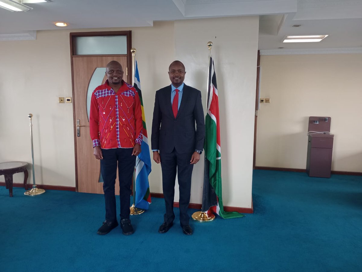 HonMoses_Kuria's tweet photo. This morning I held an alignment meeting with Kajiado Central MP Elijah Memusi ahead of this afternoon launch of the County Aggregation &amp; Industrial Park https://t.co/kgG0UktC2K