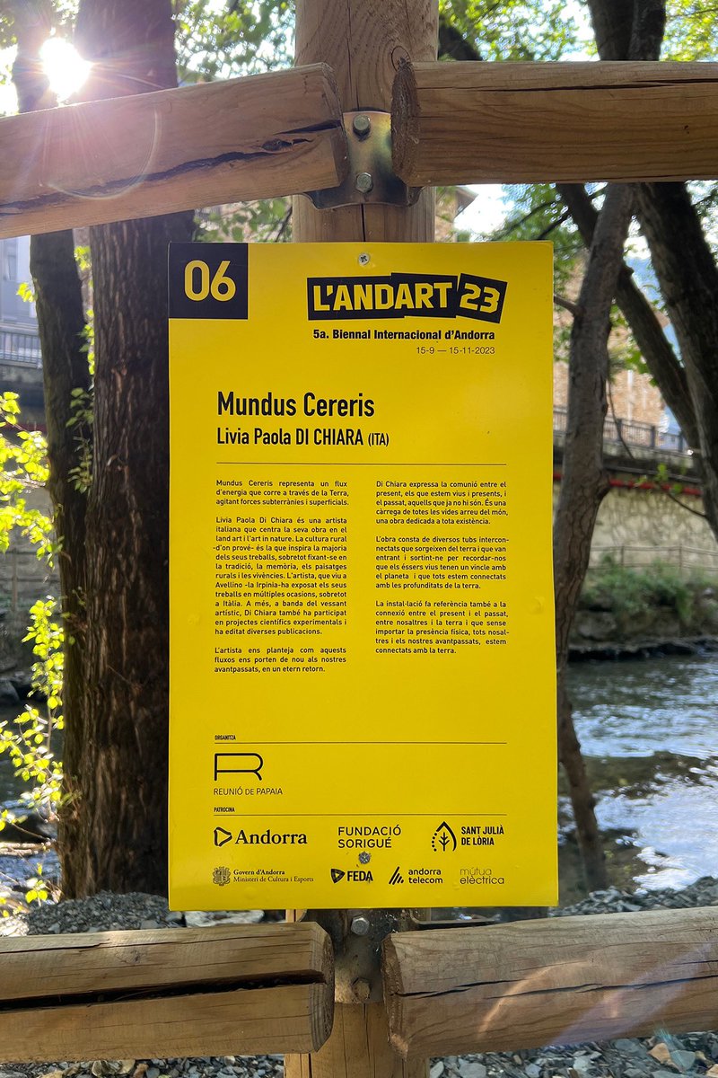 lpdichiara's tweet photo. Sul mio sito c’è un racconto per immagini dell’esperienza alla 5a Biennal Internacional d’Andorra @landartandorra, il cui tema è “La Muntanya en circulació”. 🔄
Grazie, @albert_gusi, Pere Moles, @alessiocristino, @moniquebastiaans, Antonio Di Chiara. 💛
https://t.co/5prln1KBHy https://t.co/40BdZjTiOq