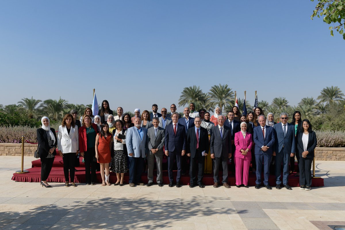 AUCPresident's tweet image. Happy to announce @AUC signed an MOU with @UNDPEgypt in the presence of Mr. Alessandro Fracassetti to help advance #SDGs in Egypt. Collaboration includes research, capacity building, student engagement, &amp;amp; innovation activities. @AFracassetti #AUCDriven