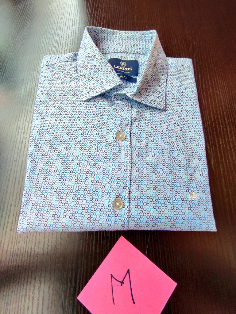 Labonnechemise's tweet photo. Hello! 
Avez-vous vu ces pépites ?

4500 à 6000f 
À offrir ou à s'offrir ❤️💯

Cliquez sur ce lien pour passer une commande ⬇️
https://t.co/YPe2QcRMvL

Rts appréciés 💯 https://t.co/Xjm59j7DZ2
