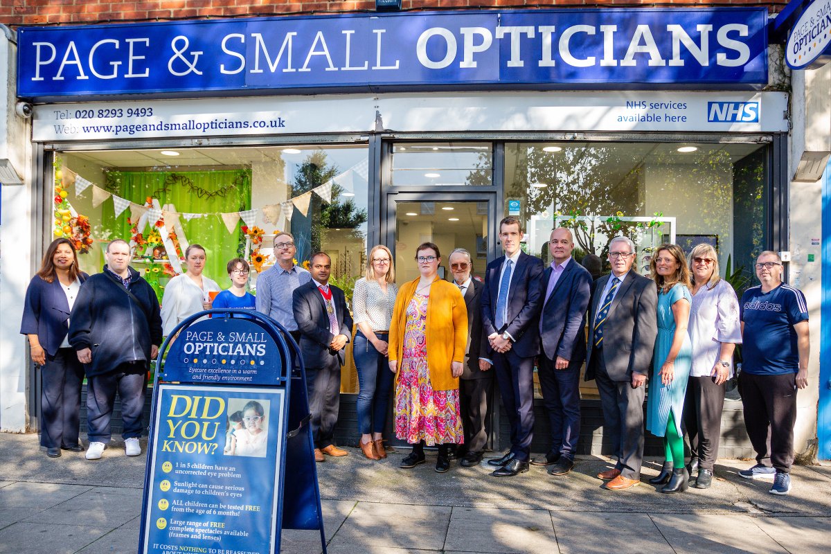 SeeAbility's tweet image. Thank you to everyone who came to the launch of the South East London Easy Eye Care pathway!

Thank you Page and Small Opticians for hosting, and to Deputy Mayor @JitRanabhat &amp;amp; MP @mtpennycook for attending.

Find out more about the pathway 👇
seeability.org/news/new-easy-…