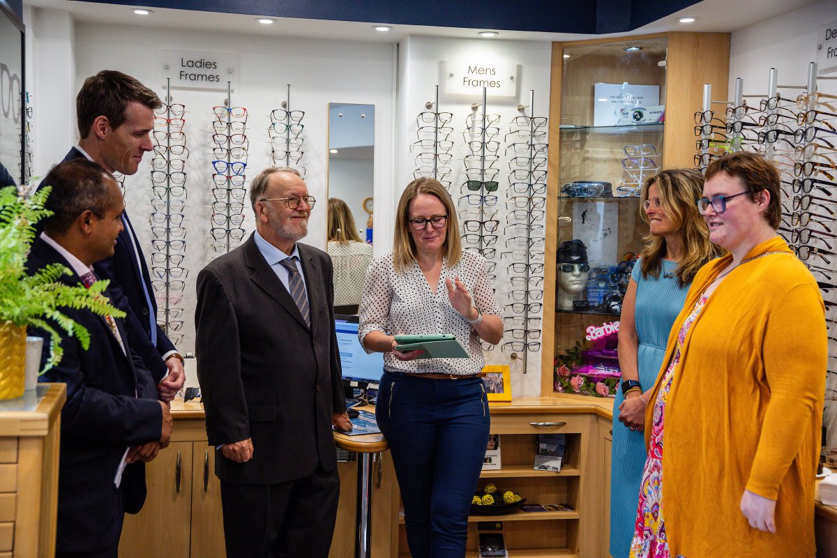 SeeAbility's tweet image. Thank you to everyone who came to the launch of the South East London Easy Eye Care pathway!

Thank you Page and Small Opticians for hosting, and to Deputy Mayor @JitRanabhat &amp;amp; MP @mtpennycook for attending.

Find out more about the pathway 👇
seeability.org/news/new-easy-…