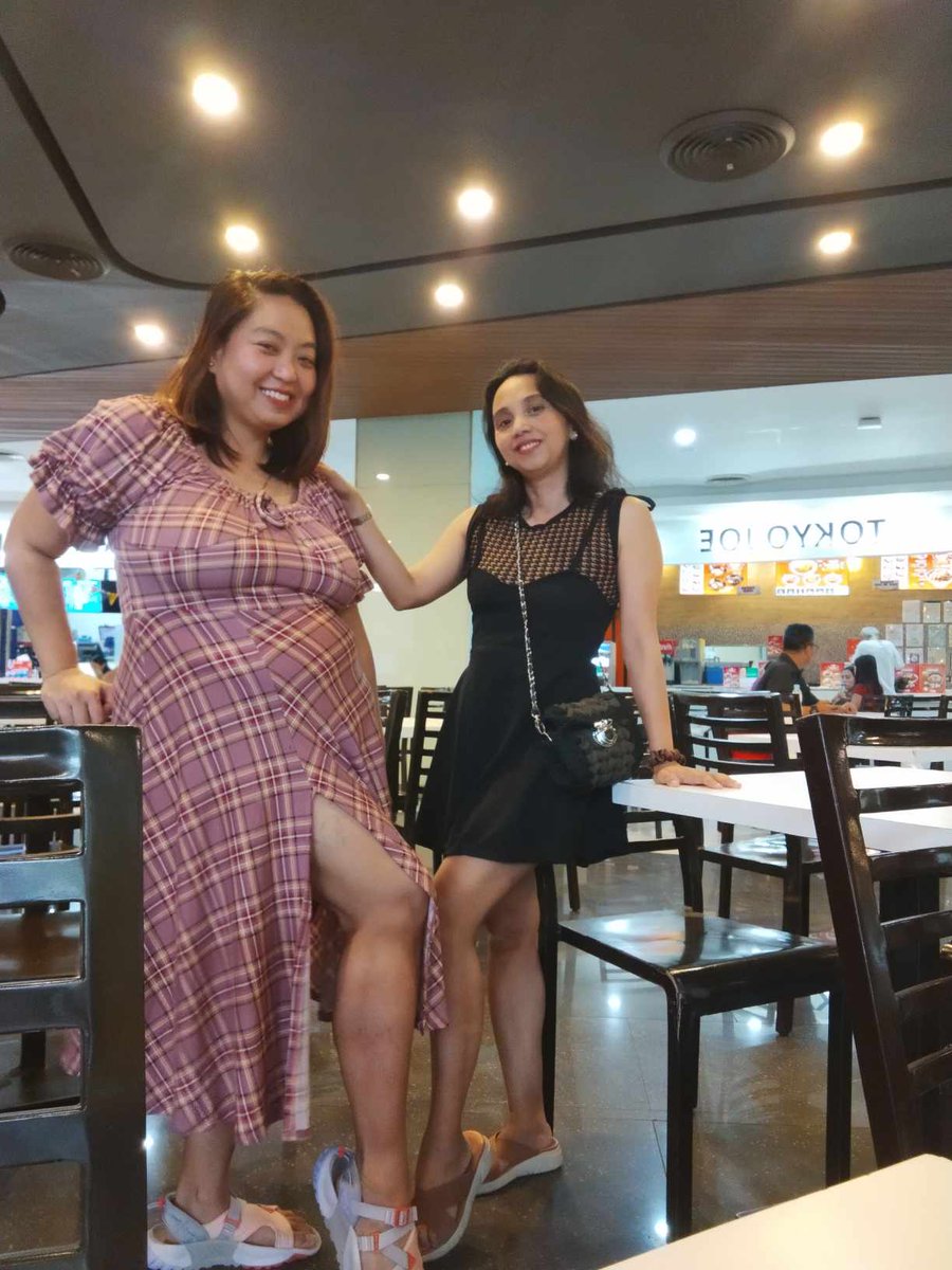 EstradaAngeline's tweet photo. Watched it with my friend during the first screening at Ayala Center Cebu. 

Loved it! 😍

#AVeryGoodGirlNowShowing https://t.co/GyJND8Oe0z