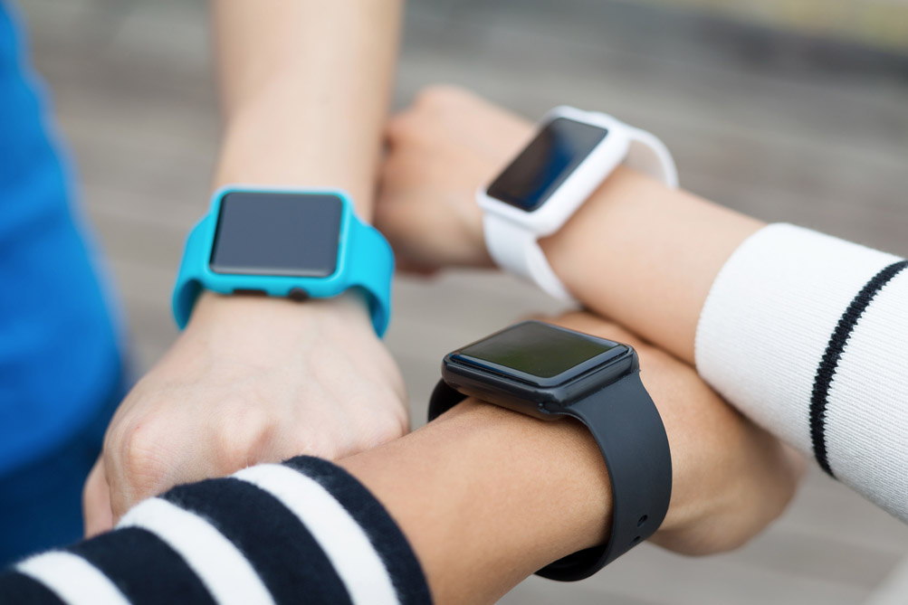 Staphylococcus, E coli and Pseudomonas were among the pathogens found on the wristbands of smart watches tested in a study by @FAUScience. 95% of straps harboured some level of grime. europeancleaningjournal.com/magazine/web-a…