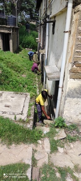 almoracantt's tweet photo. 27.09.2023 Swachhata Hi Sewa-Cleanliness drive of Nallahs.
#shs2023 #garbagefreeindia #specialcampaign3 @pddecc @nainitalcantonment @varunkr_mauryan #dtecc #pddecc https://t.co/ajhRIBa5LQ