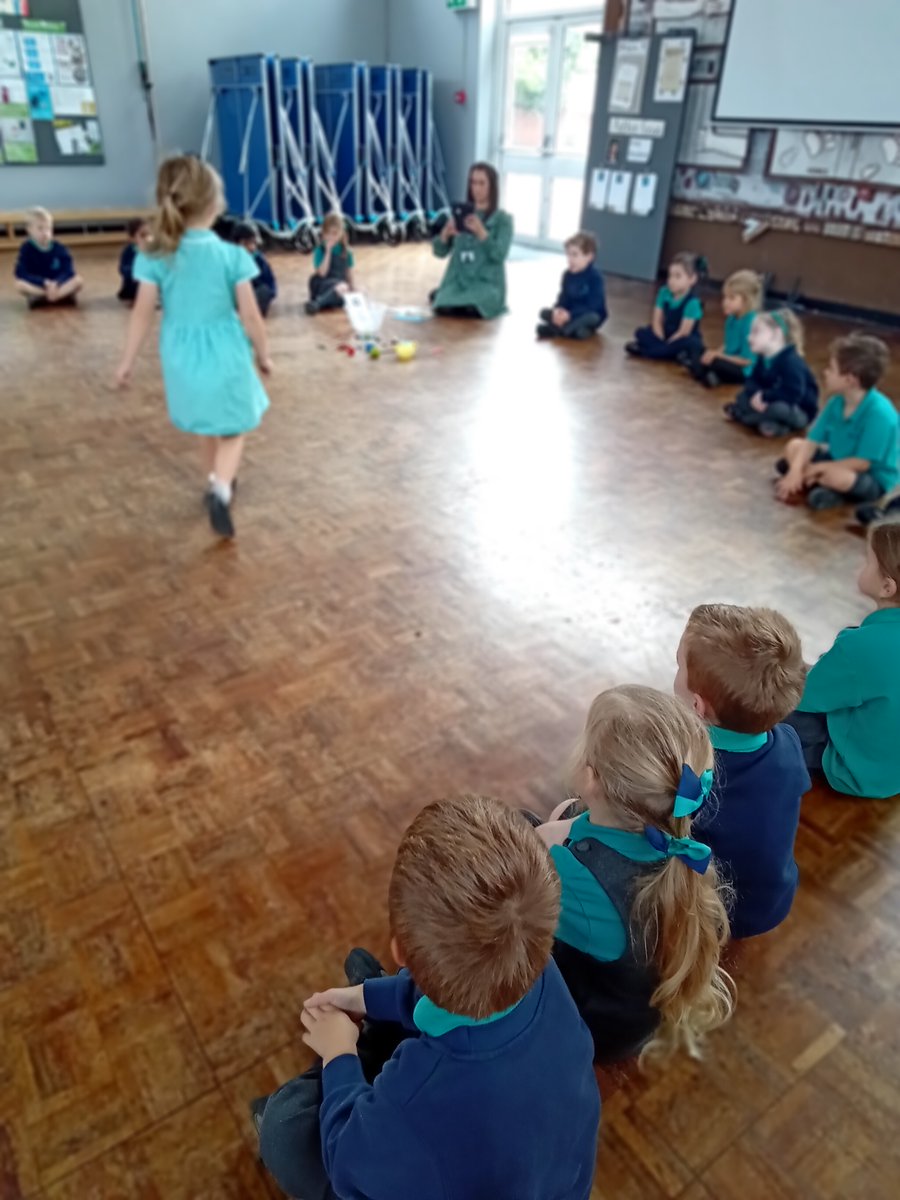 BoughtonHeath's tweet photo. Reception are making silly soup in literacy this morning #sillysoup #Initialsound https://t.co/PRADLiWSva