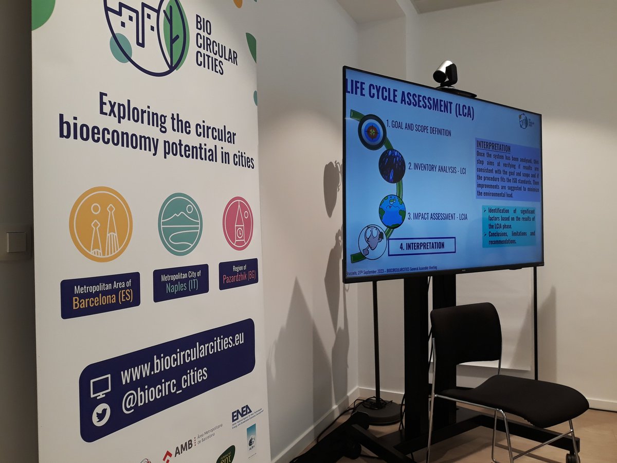 Biocirc_cities's tweet photo. 🇧🇪Biocircularcities partners have arrived to #Brussels! A last meeting hosted by @acrplus and we are ready for our final conference tomorrow!

👋Will you join us to hear everything about our adventure towards a #circular #bioeconomy in #cities?

🚏👉https://t.co/mRrTlS8HK9 https://t.co/hPiZXMzG1h