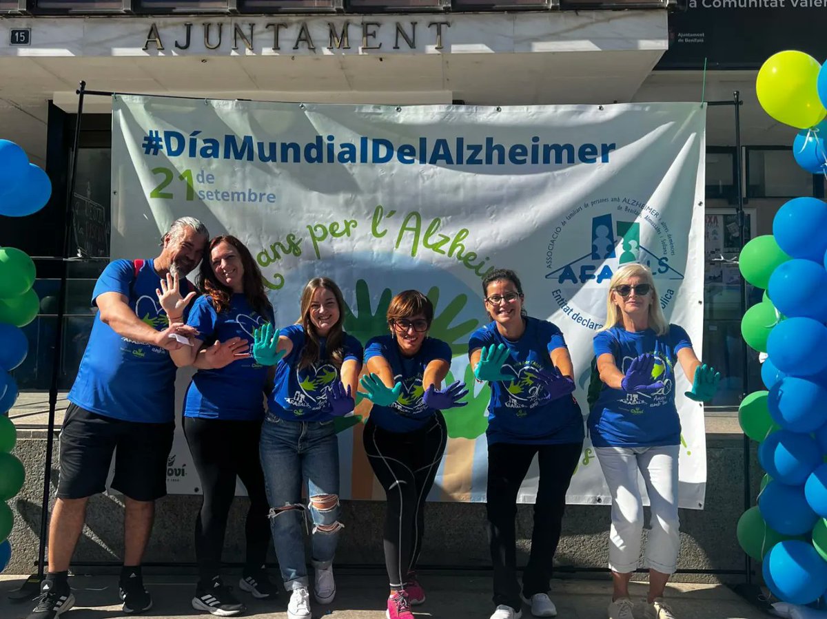 PSPVBENIFAIO's tweet photo. 🔙 Dissabte passat, diverses companyes del partit van acudir a la Marxa Solidària per l'Alzheimer, on l'Associació AFABALS va celebrar el seu 2️⃣0️⃣ aniversari.

#MarxaSolidàriaAlzheimer #Afabals #GimnàsticaRítmica #FemPoble #Benifaió https://t.co/uWlhNDz9kj
