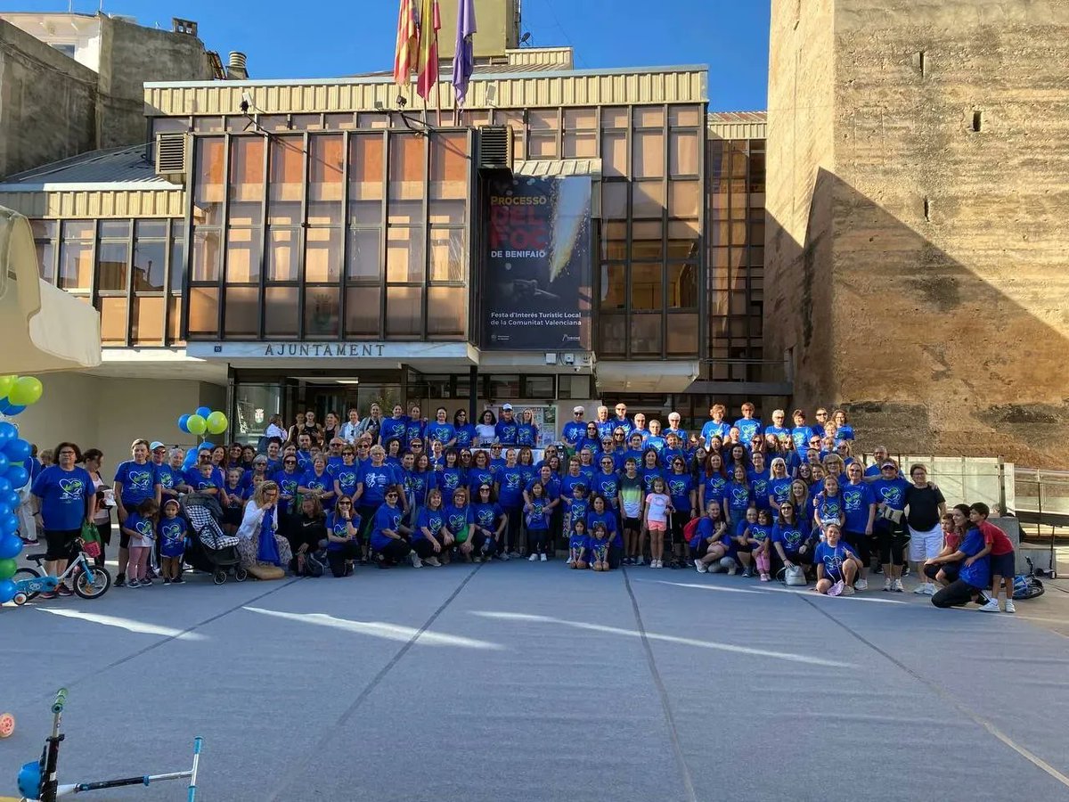 PSPVBENIFAIO's tweet photo. 🔙 Dissabte passat, diverses companyes del partit van acudir a la Marxa Solidària per l'Alzheimer, on l'Associació AFABALS va celebrar el seu 2️⃣0️⃣ aniversari.

#MarxaSolidàriaAlzheimer #Afabals #GimnàsticaRítmica #FemPoble #Benifaió https://t.co/uWlhNDz9kj