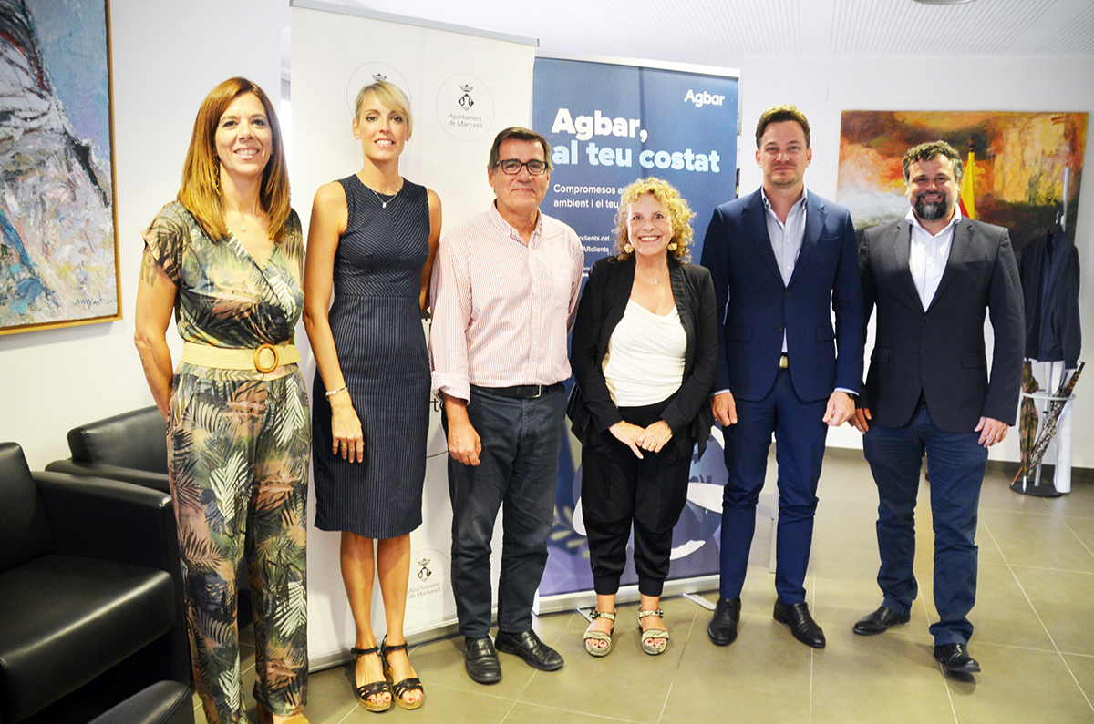 OcupacioCR's tweet image. El #ProgramaONA Activa&apos;t continua creixent!

@xavifono alcalde de l&apos;@AjuntaMartorell, @FelipeCamposlh conseller delegat d&apos;@AGBARclients  i @LanuzaLidia presidenta de @CreuRojaBCN firmen el conveni per continuar ajudant en la millora de l&apos;ocupabilitat de les persones.

💧⛑️🫂