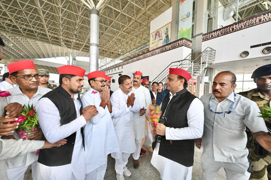 Samajwadi Party tweet media