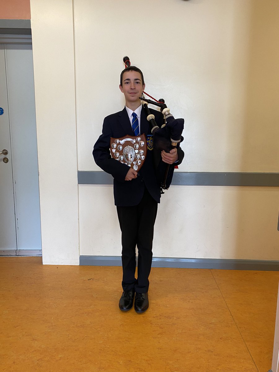 MusicDeptBGS's tweet photo. Congratulations to Daniel Mc Blain in Y10 who recently won 1st Prize in the U14 category of the IPBA All Ireland Piping competition. Daniel is currently a member of a Cleland Memorial Pipe Band and was part of our recent Spring&amp;Christmas concerts. #excellence #NImusic https://t.co/wu6Ed4Q7jb