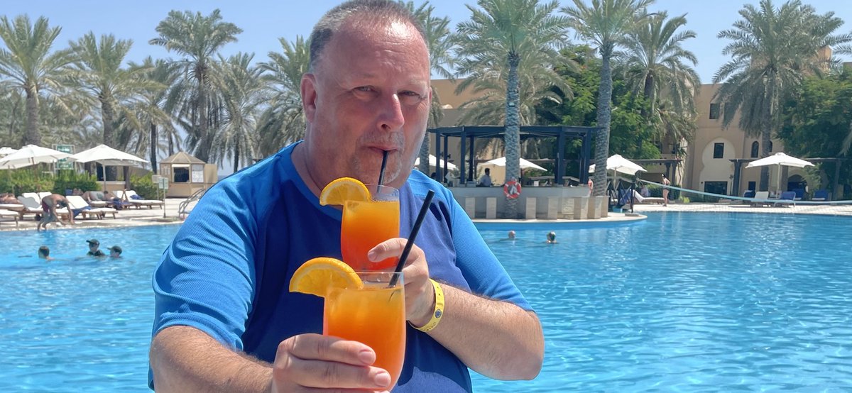 GD travel in the UAE - It’s Prophet Muhammad’s birthday, so from sunset yesterday until sunset today, no live music or alcohol is permitted here in the UAE - so time for a refreshing mocktail - Cheers!