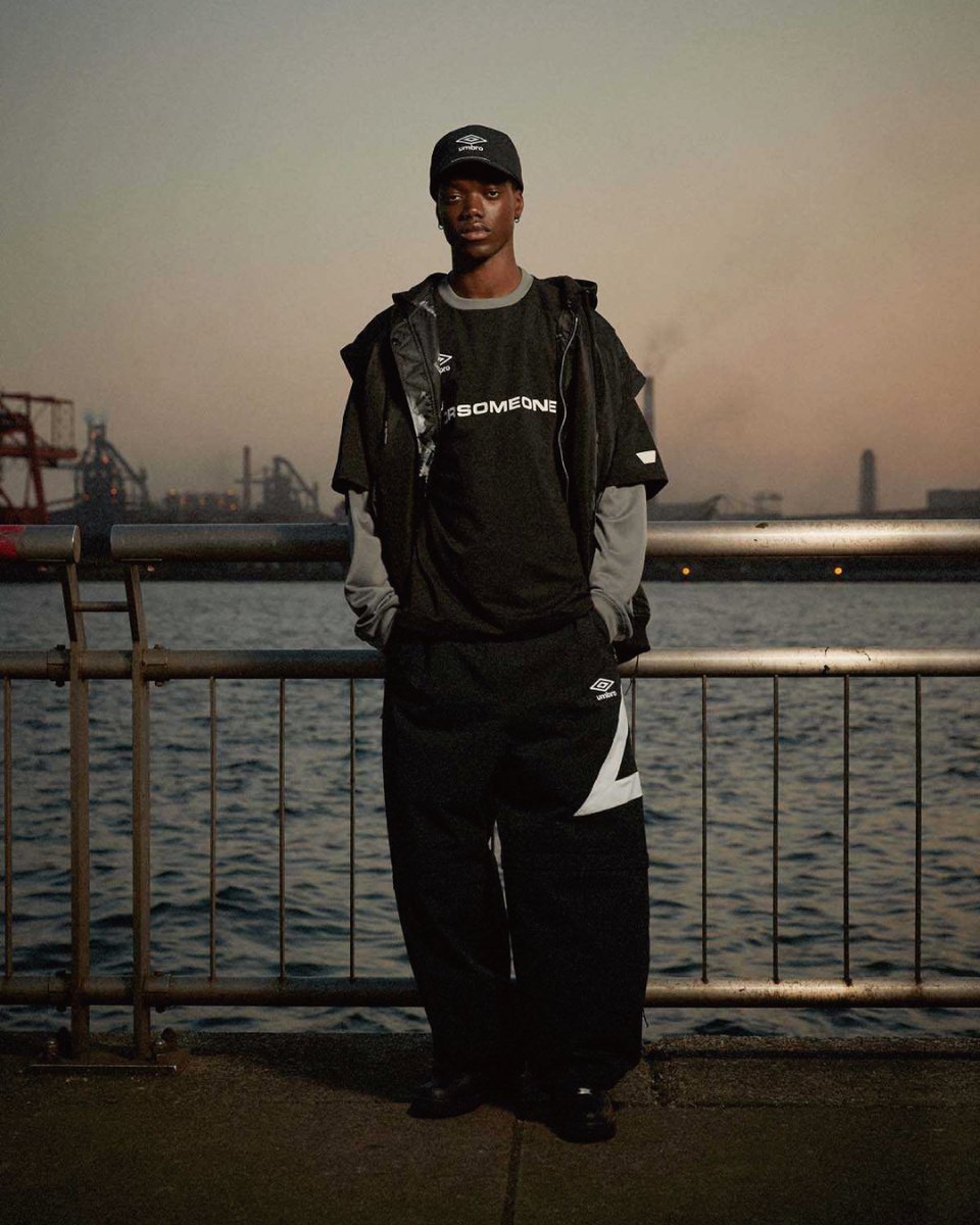FORSOMEONE × umbro】 90年代のUMBROロゴをベースに、ブランドらしい