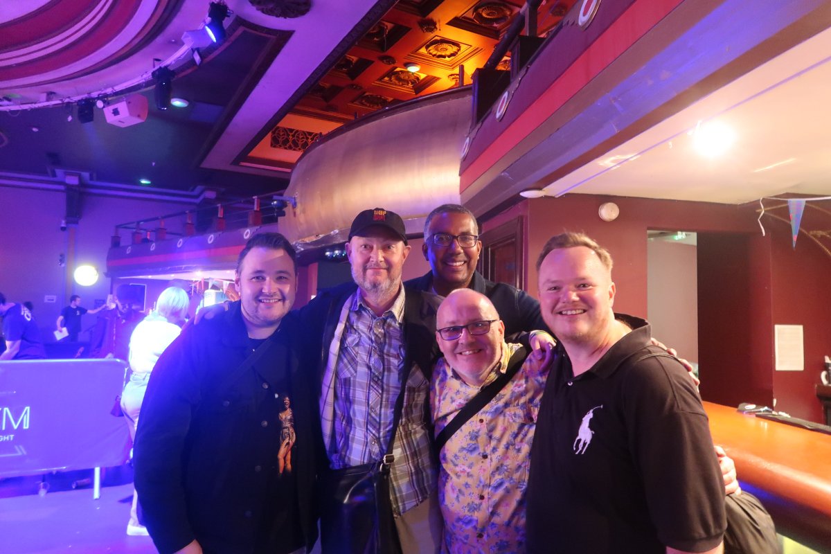 sjrobertson's tweet photo. The most loveliest of evenings @Pryzm_Kingston celebrating @BeverleyKnight's #TheFifthChapter out this Fri-YAY! 🚀 She shared with us some amazing new material including #NotPreparedForYou, #ImOnFire and #SomebodyElsesProblem ❤️ ❤️ ❤️ https://t.co/0w7a0YPn8c
