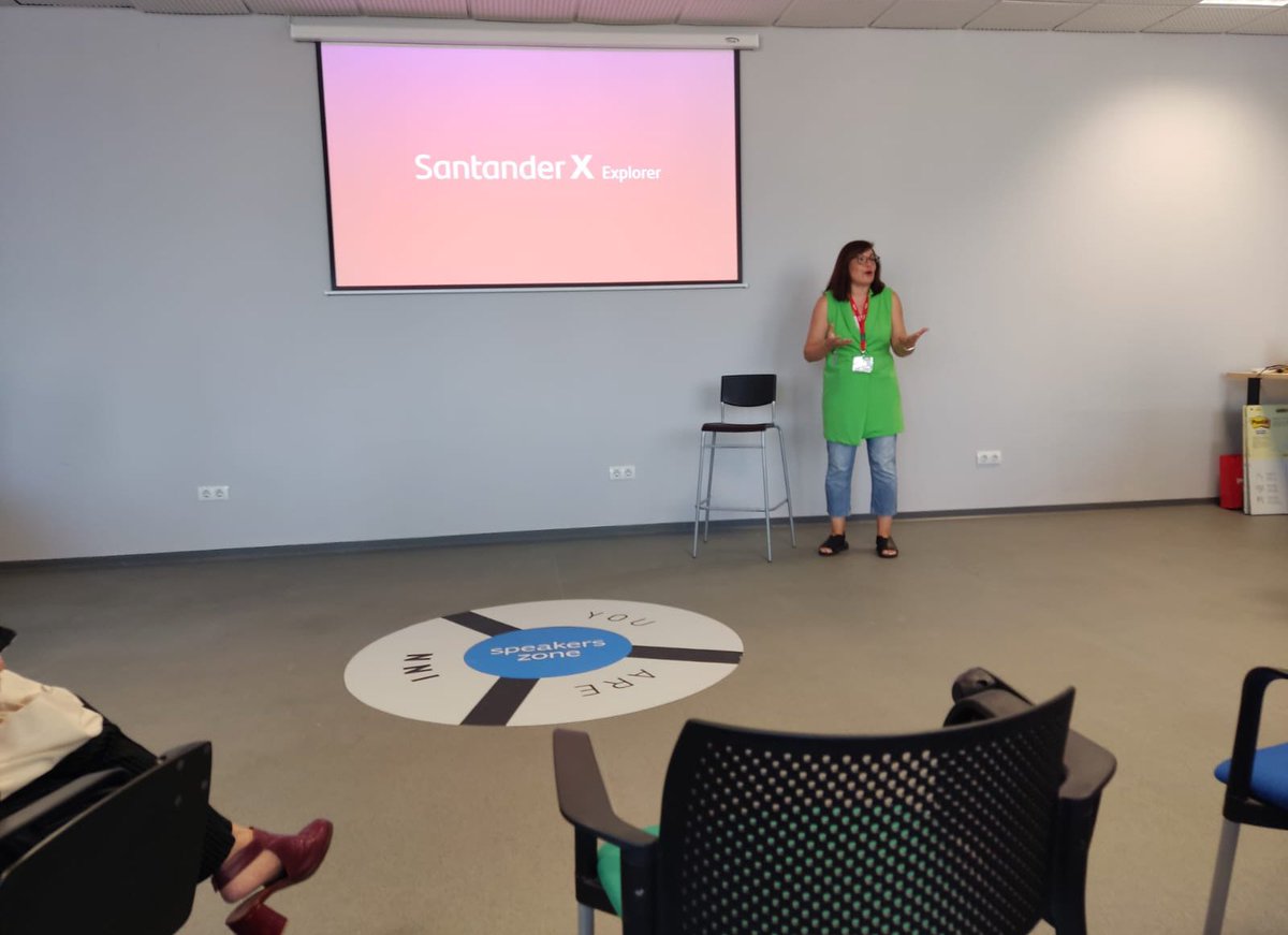 UGRemprendedora's tweet photo. Hoy también estamos en Innsomnia Valencia en el #ExplorerTrip

Nos reunimos coordinadores, expertos y #alumniExplorer para seguir impulsando el #emprendimiento🚀

#PatriciaAraque nos introduce a  este programa 💙 
@SantanderUni @CanalUGR 
 @emprendecise #FundaciónUceif @Aisromar https://t.co/hSzMU7EX3Q