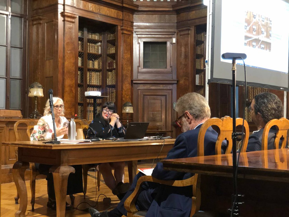 BoldhUnibo's tweet photo. Saluti istituzionali. Intervengono Federico Condello, Giuliana Benvenuti, Ivano Dionigi, Nicola Grandi, Francesco Citti.
#GiornataDiStudio #BolDH https://t.co/zTBBezFUE3