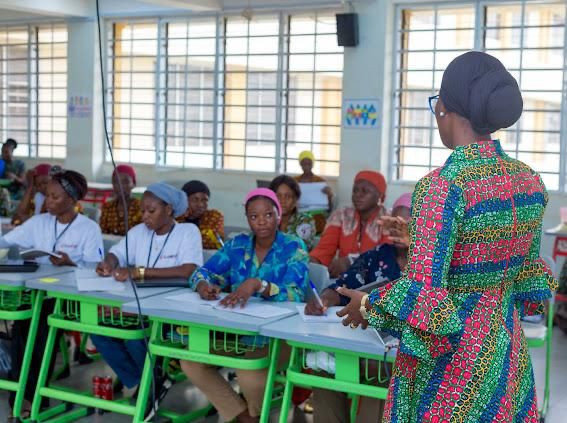 tishtheweldergh's tweet photo. Photos from team building, personal branding and networking sessions of @Camfed Association Leadership Training @KNUST.  #CAMAleadershiptraining #EmpoweredToLead #CAMFEDSisterhood #CAMA@25 #YoungWomenLeadingChange https://t.co/qe60kaNSIZ