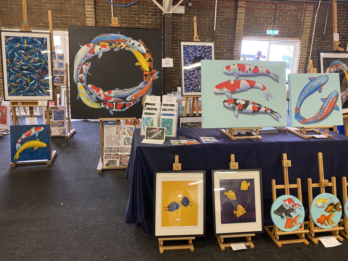 keithsiddleart's tweet photo. Thank you to everyone who visited my stand at the All England Koi Show last weekend. Also a huge WELL DONE & THANK YOU to all the organisers and volunteers there. #koi #koishow #koifish #koijapan #fishythings #langtongreen #tunbridgewells https://t.co/DxjVIOFtNw