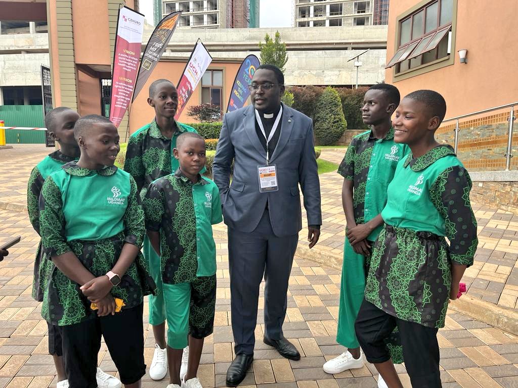 Rev.Nathan Balirwana Mugalu (@mugalunathan) on Twitter photo Catching up with the <a href="/MildmayUganda/">Mildmay Uganda</a> Youth team on the sidelines of the Uganda National Conference on Health organized by <a href="/cehurduganda/">CEHURD Uganda</a> and <a href="/MinofHealthUG/">Ministry of Health- Uganda</a>
Mildmay Uganda is where my service to young people was launched many years back. Very Elited <a href="/kyamageroandrew/">Andrew Kyamagero</a>
#UCHD2023 Catching up with the <a href="/MildmayUganda/">Mildmay Uganda</a> Youth team on the sidelines of the Uganda National Conference on Health organized by <a href="/cehurduganda/">CEHURD Uganda</a> and <a href="/MinofHealthUG/">Ministry of Health- Uganda</a>
Mildmay Uganda is where my service to young people was launched many years back. Very Elited <a href="/kyamageroandrew/">Andrew Kyamagero</a>
#UCHD2023
