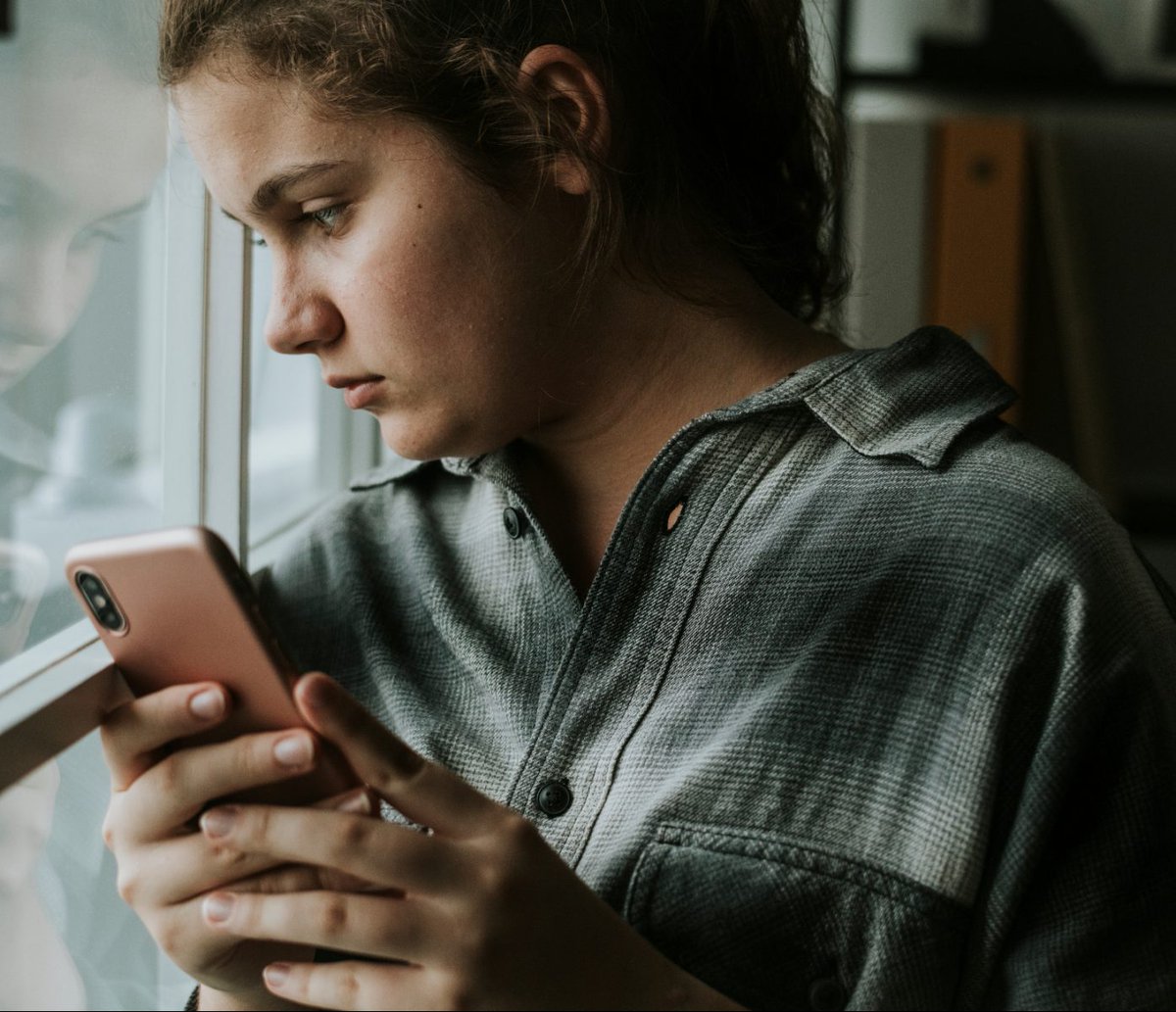 #SuicidePrevention tools for young people should be: ✅customizable
✅transparent
✅accessible
✅developed with users to create content

New paper by <a href="/BethanyJCliffe/">Dr Bethany Cliffe</a> Jessica Gore-Rodney  <a href="/Myles_Wellbeing/">Myles-Jay Linton</a> <a href="/LucyABiddle/">Lucy Biddle</a>

News tinyurl.com/bdzfjzef
Paper tinyurl.com/mrbpzckp