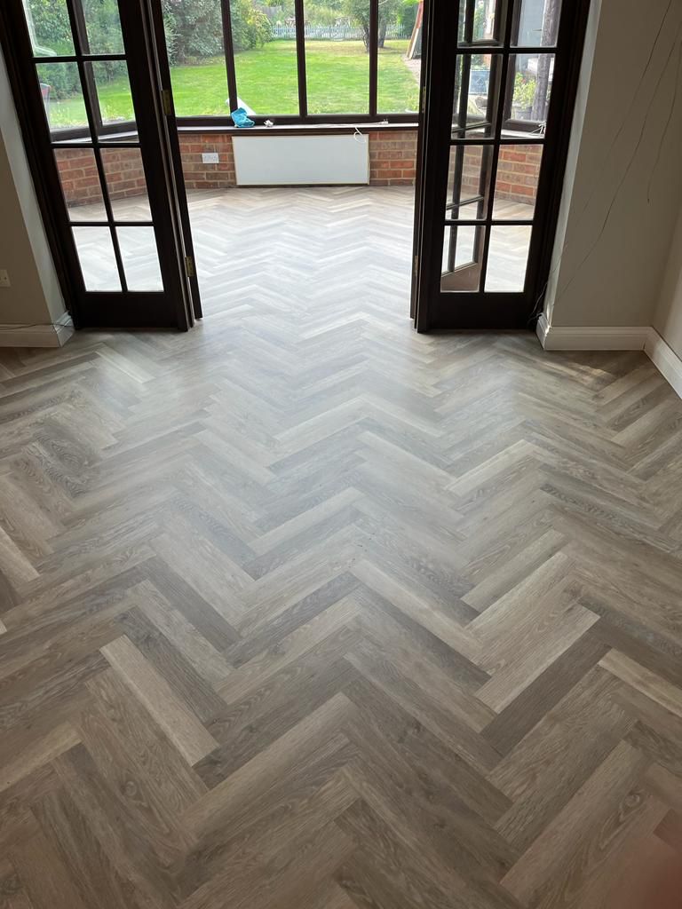 CarpetsInfo's tweet photo. A recent Karndean herringbone job finished to a high standard as normal with full preparation to sub floor. https://t.co/Leu3egAFNW https://t.co/TDvqhl2oev