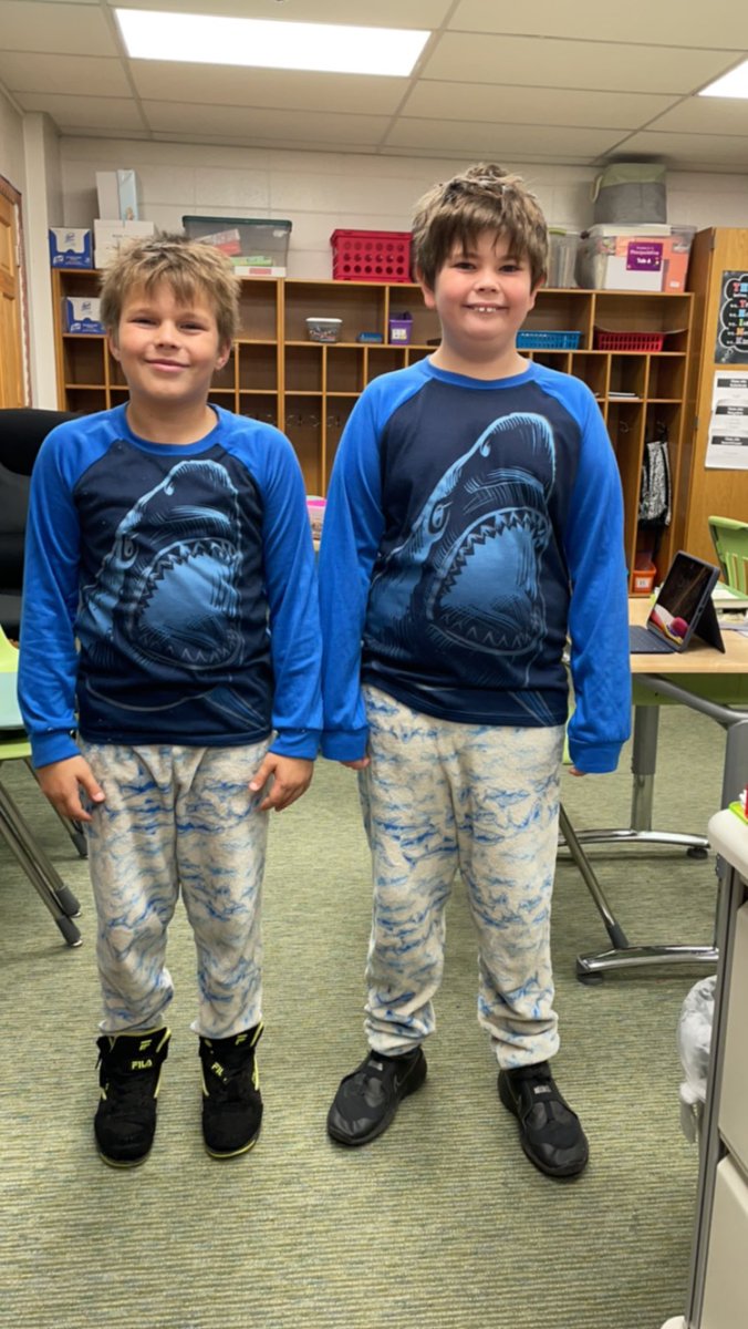 MrsPrice4thCC's tweet photo. Twinning on pajama day! 😀 @CCSC_Bulldogs https://t.co/xUbzOGBPn5