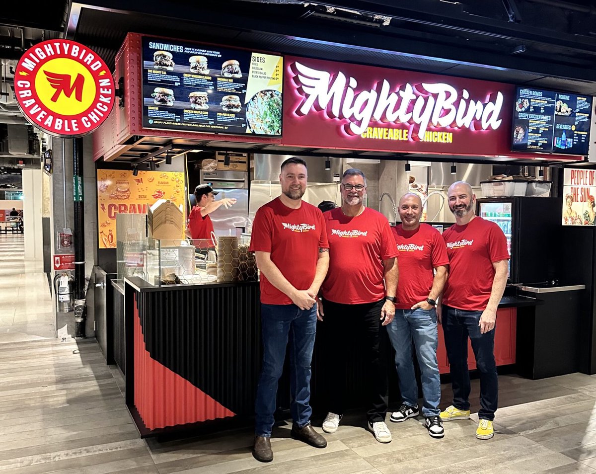 MTone123's tweet photo. Fast-Casual Restaurant Concept MightyBird Opening 1st Location in Toronto in a Partnership [Interviews]. https://t.co/CYLNO9vgRD
#business #news #retail #food #dining #restaurant #chicken #Toronto #CRE #realestate https://t.co/nyz42wWbaI