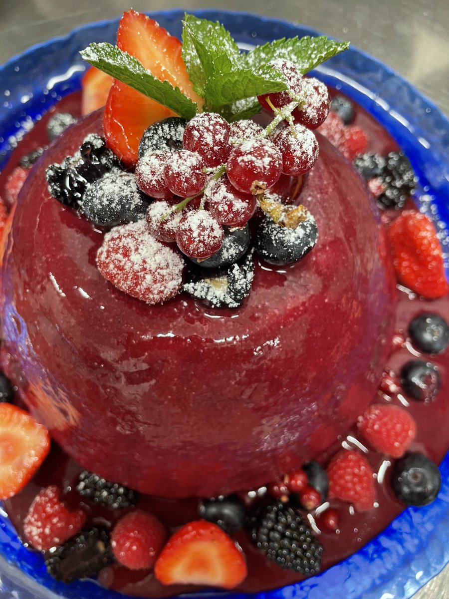 HBatInnholdersHall tweet media