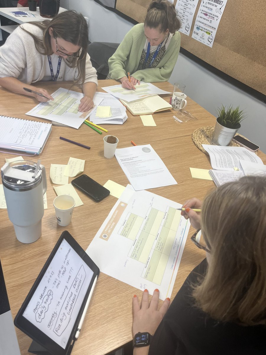 mel_4nie's tweet photo. Looking at developing ideas for improvement but also celebrating & sharing #excellence & #goodpractise already happening @WhiteWoodsPAT1 #earlyreading #phonics #networking https://t.co/xx4u4IApj0