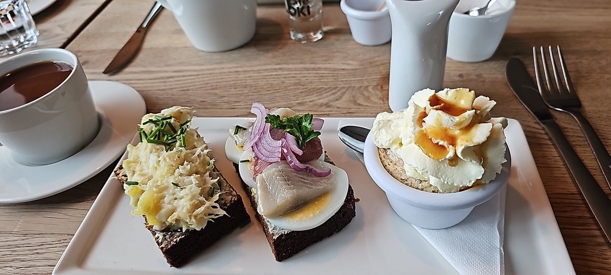 ThegreatLambiny's tweet photo. #cafeloki #iceland
YOU MUST TRY THE RYE!!!
ALSO.....
JUST DO IT TRY THE Brennivan and fermented shark !!!
The staff serves you and then says , "good luck"
Anthony Bourdain couldn't do it, we did!!! 👀🇮🇸❤️❤️❤️❤️
WHEN IN ICELAND BE BRAVE! https://t.co/ewLJbMCuSI