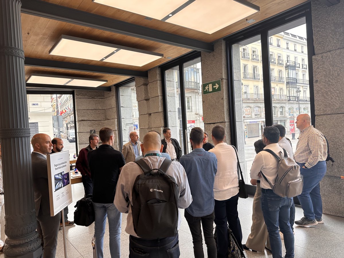 El pasado 12 de septiembre, tuvimos la oportunidad de reunirnos con nuestro canal DPP (Distribution Partner Program de #Apple), y con nuestros partners en las oficinas de #Apple. 

¡Gracias por acompañarnos!