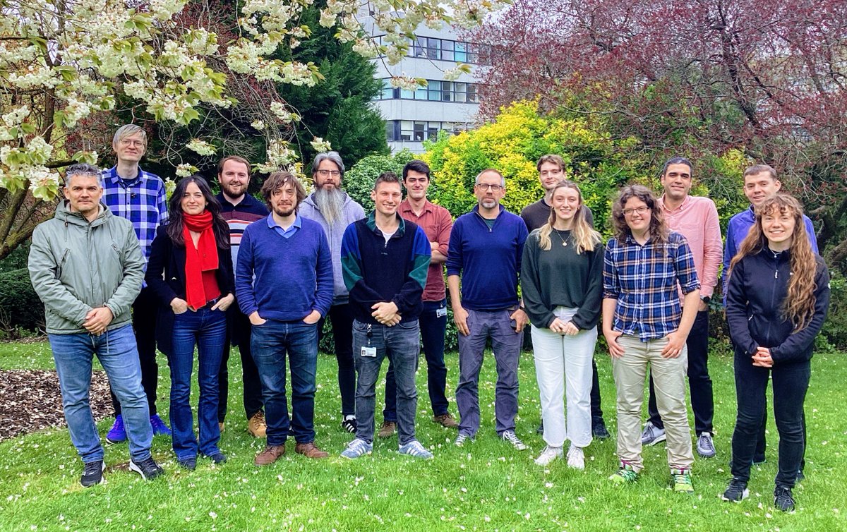 Just under 2 weeks to apply. 
Join us as a postdoc working with crystal structure prediction and chemical space exploration.
jobs.ac.uk/job/DCS137/ada…