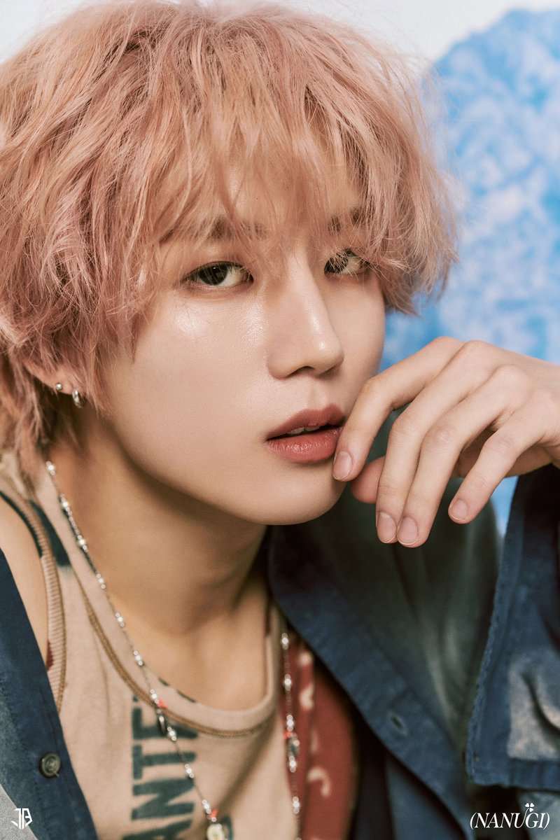 JUSTB_Official's tweet photo. JUST B 4th MINI ALBUM ÷ (NANUGI)
OFFICIAL PHOTO #3 #이건우 #GEONU

#JUSTB #저스트비
#NANUGI #나누기 #2023_10_09_6pm https://t.co/yLME9aZT5H