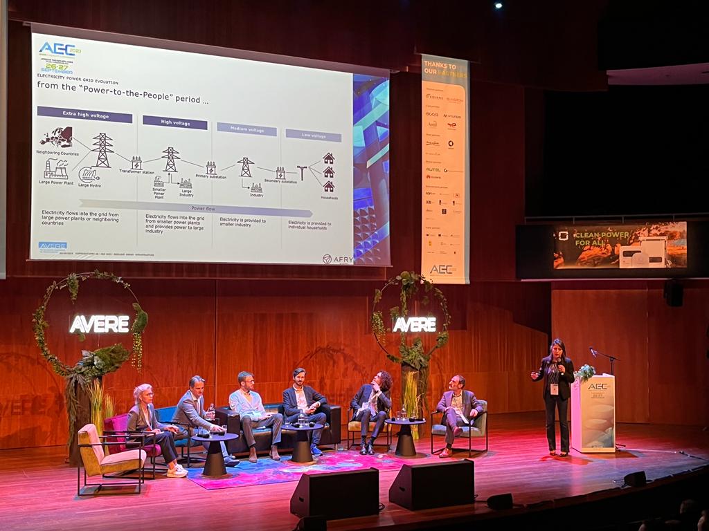 AVERE_EU's tweet image. We&apos;ll need to ensure our infrastructures are up to the task as #emobility becomes the most prominent form of road transport.

But what solutions are available? They are being presented by our panellists as they #JoinForcesfor2035 at AEC2023