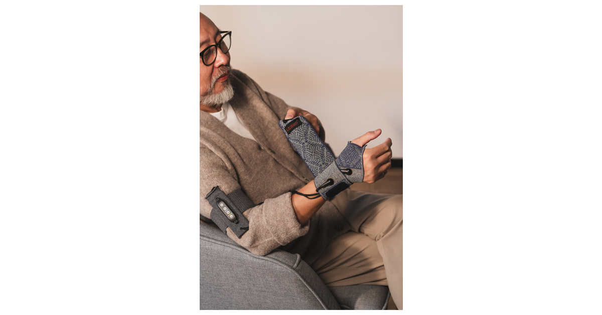 NewsFromBW's tweet photo. KnitWarm: Pioneering Wellness Through Innovative Textiles https://t.co/ncBLTIwByU https://t.co/aDYthgZr8b